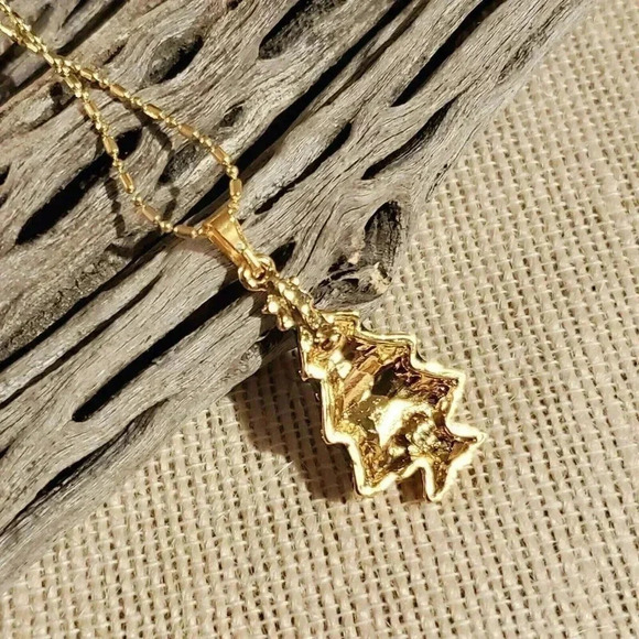 Christmas Tree Green White Gold Enamel Holiday Pendant Necklace - Picture 4 of 6